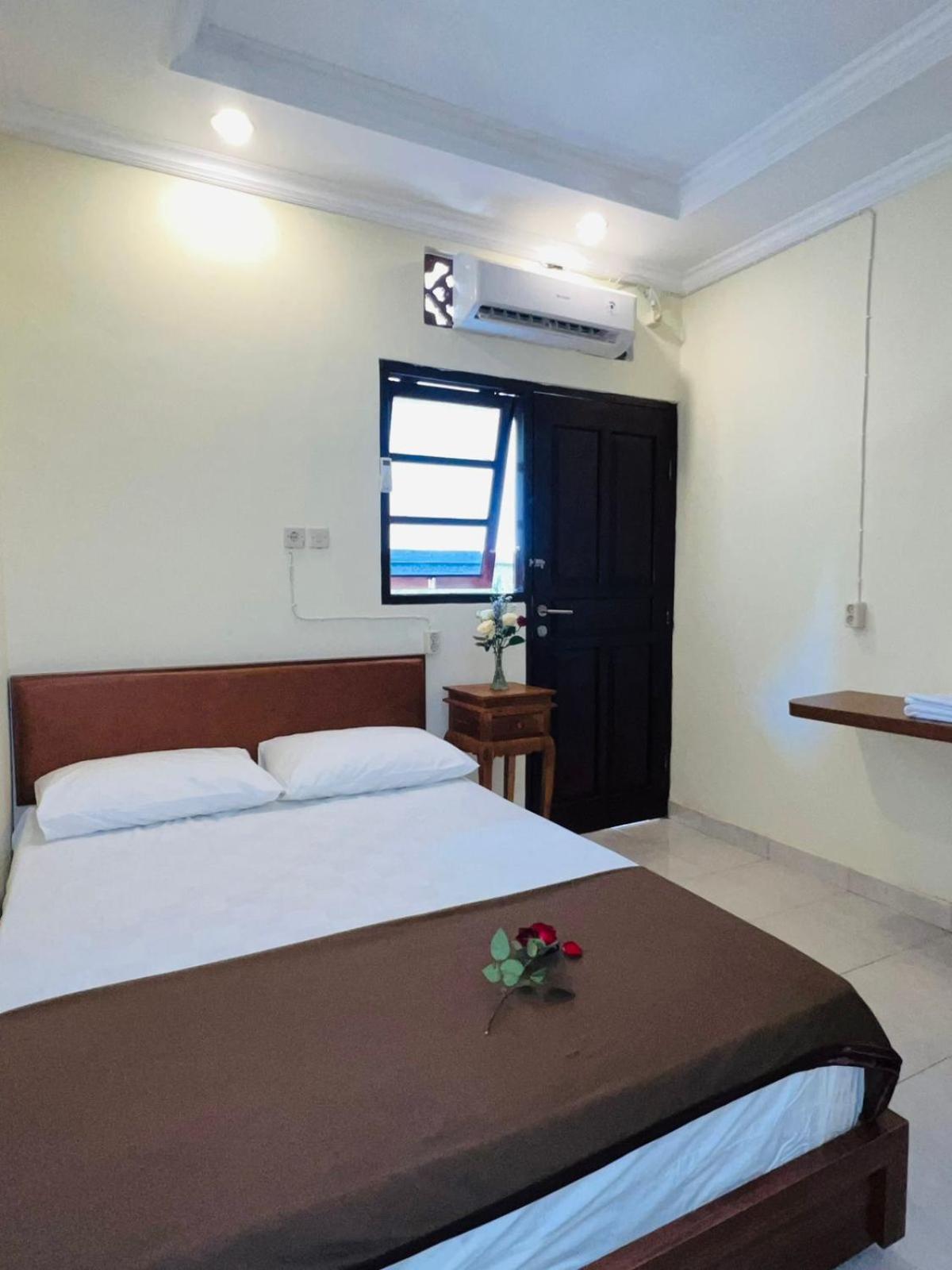 Zigiz Lovina Hostel エクステリア 写真
