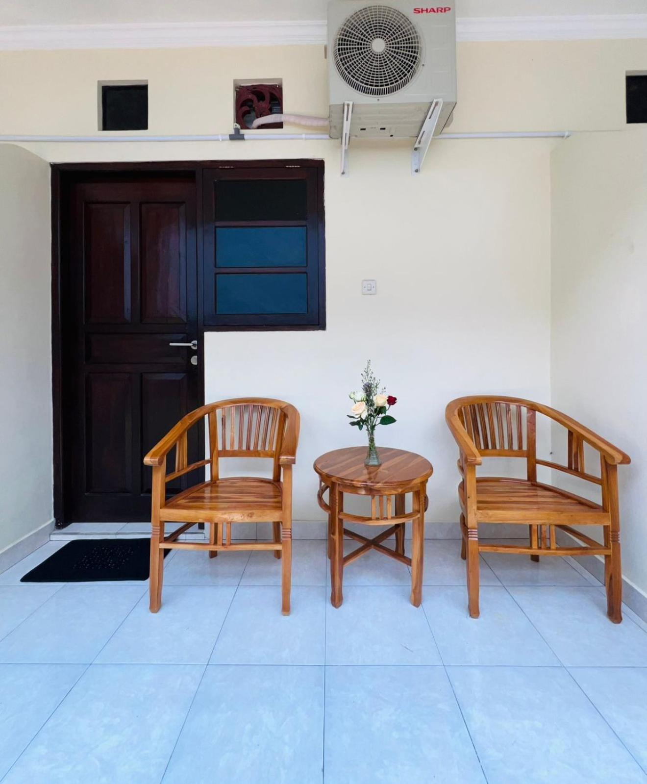 Zigiz Lovina Hostel エクステリア 写真