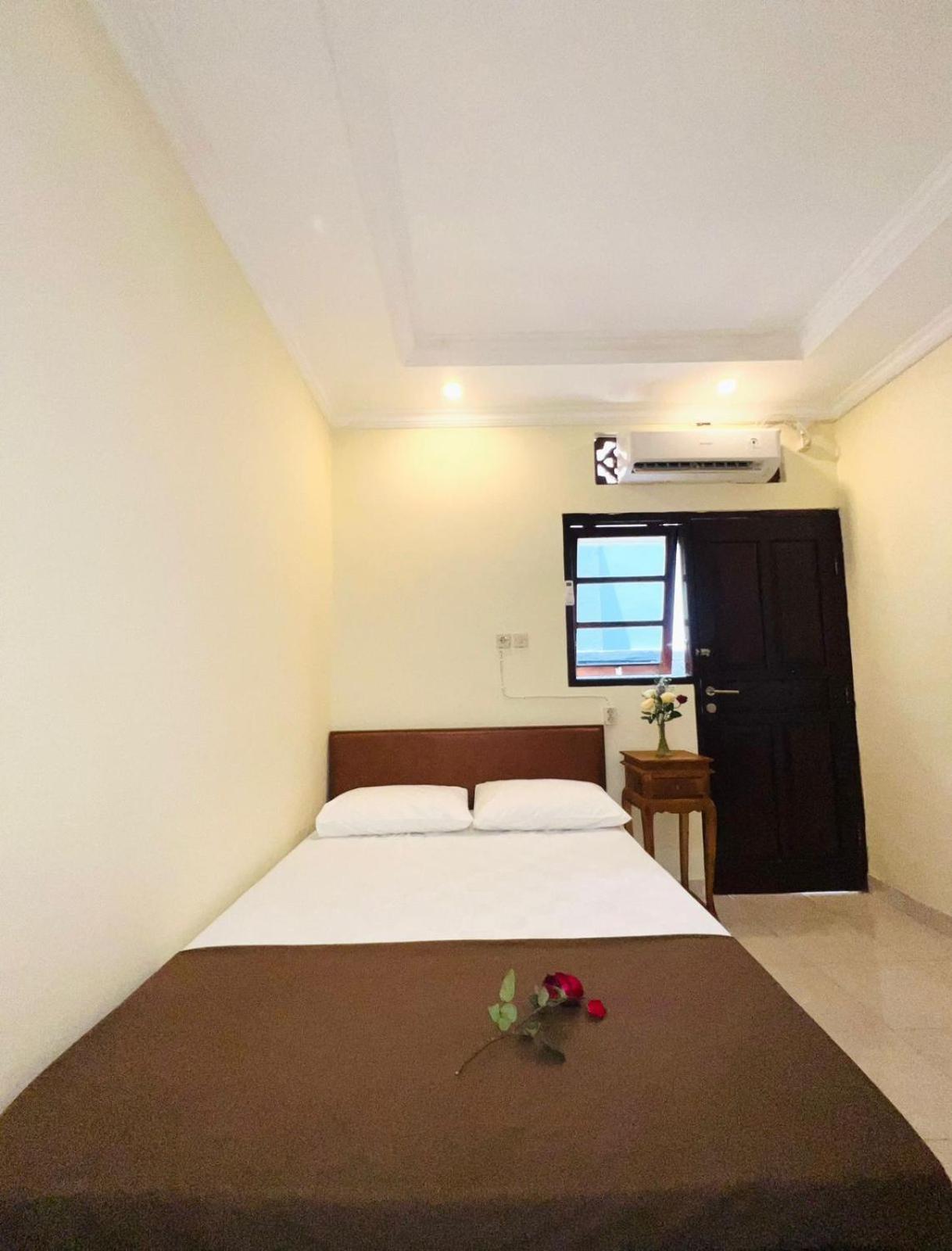 Zigiz Lovina Hostel エクステリア 写真